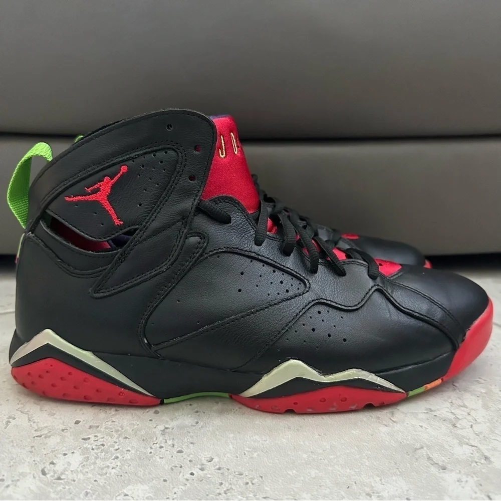 Jordan 7 Retro Marvin the Martian Sneaker Size 11 Men